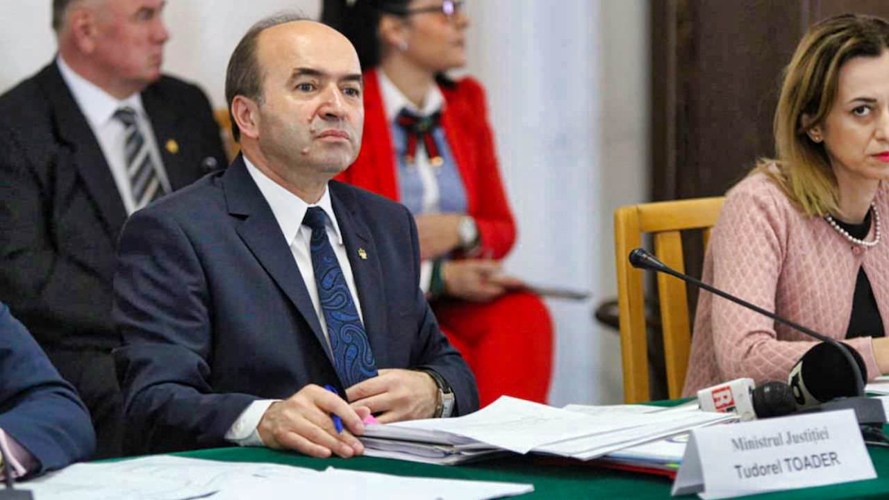 Contactul cu realitatea, provocare pentru ministru